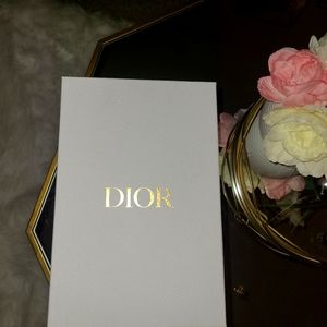 Dior box